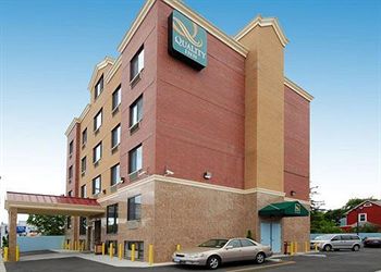 Quality Inn Floral Park Hotel photo