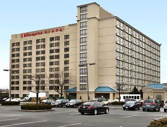 Ramada Plaza Hotel Newark Airport photo