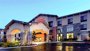 Hampton Inn & Suites Mahwah photo