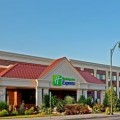 Holiday Inn Express Lynbrook 