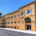 La Quinta Inn and Suites JFK Airport Queens South Ozone Park